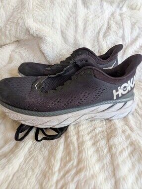 Hoka Clifton 7 Women's Black/White Trail Running Shoes Sz 9